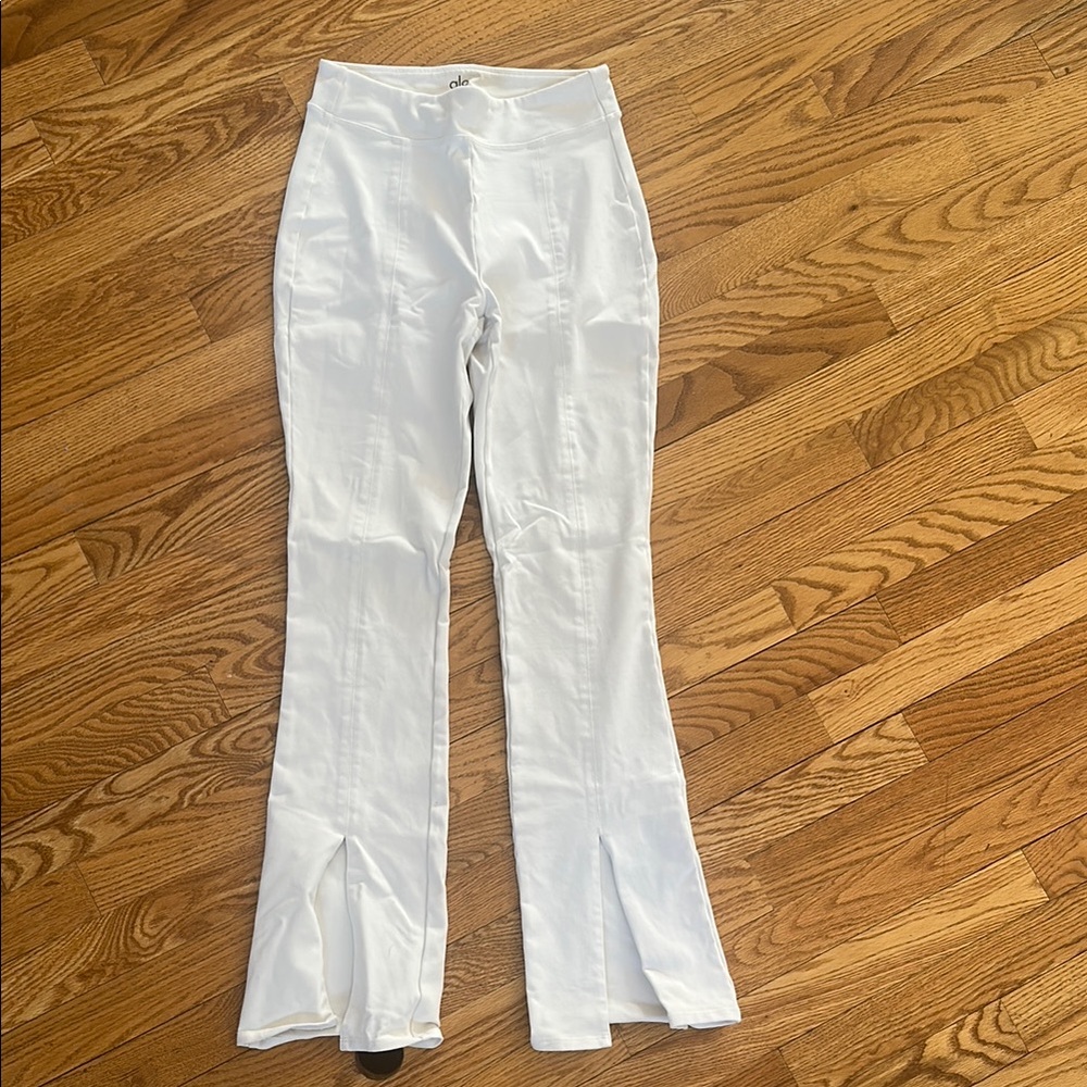 ALO Yoga White High-Waisted Leggings with Flare